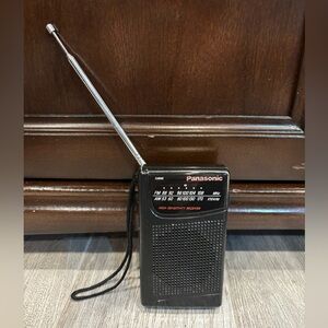 Panasonic Black High Sensitivity Radio RF-521